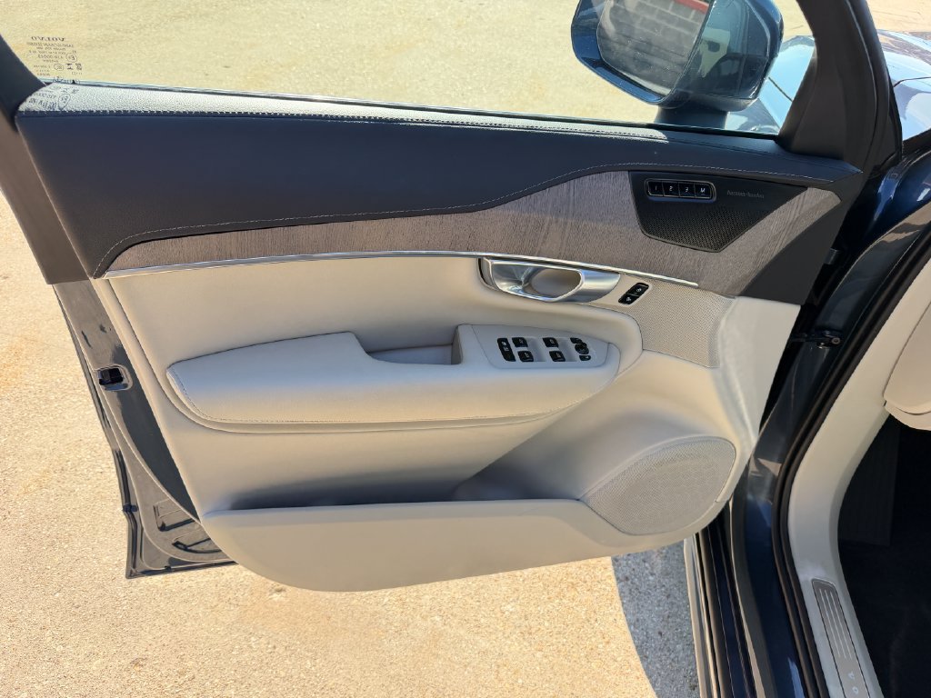 Certified 2024 Volvo XC90 B6 Ultimate AWD/4WD image 11