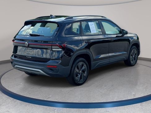 Used 2025 Volkswagen Taos S FWD image 5