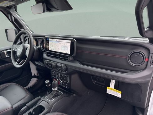 New 2026 Jeep Wrangler Unlimited Rubicon w/ Safety Group image 24