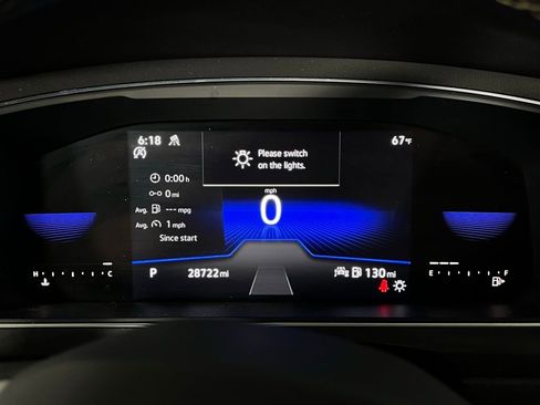 Used 2022 Volkswagen Tiguan SE image 14