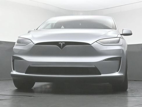Used 2025 Tesla Model X AWD/4WD image 45