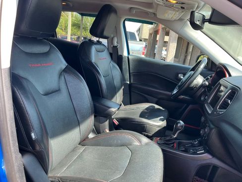 Used 2018 Jeep Compass Trailhawk w/ Leather Interior Group AWD/4WD image 37