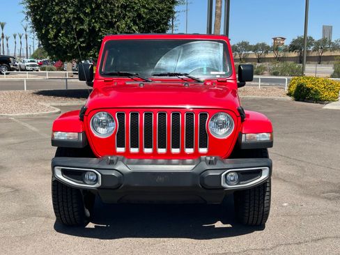 Used 2023 Jeep Wrangler Unlimited Sahara w/ Cold Weather Group AWD/4WD image 8