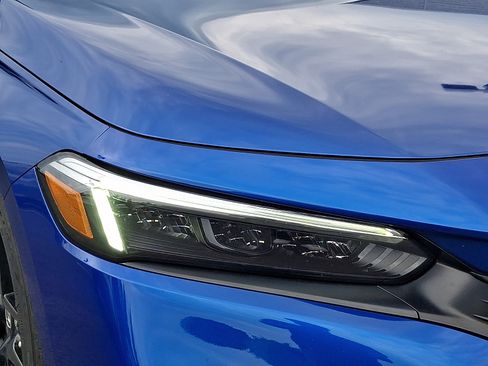 Used 2024 Honda Civic Sport image 9