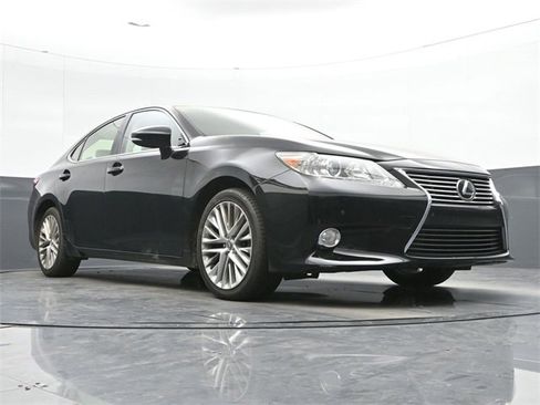 Used 2013 Lexus ES 350 w/ Luxury Pkg image 10