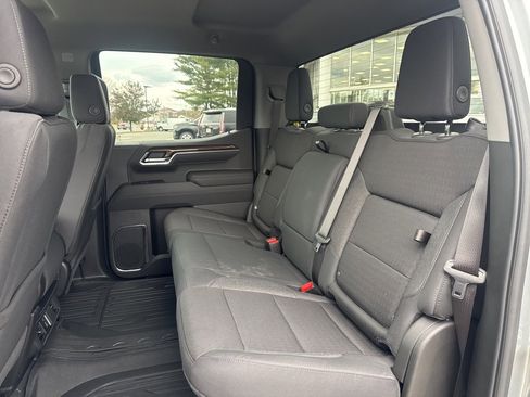 New 2026 GMC Sierra 1500 Elevation image 25