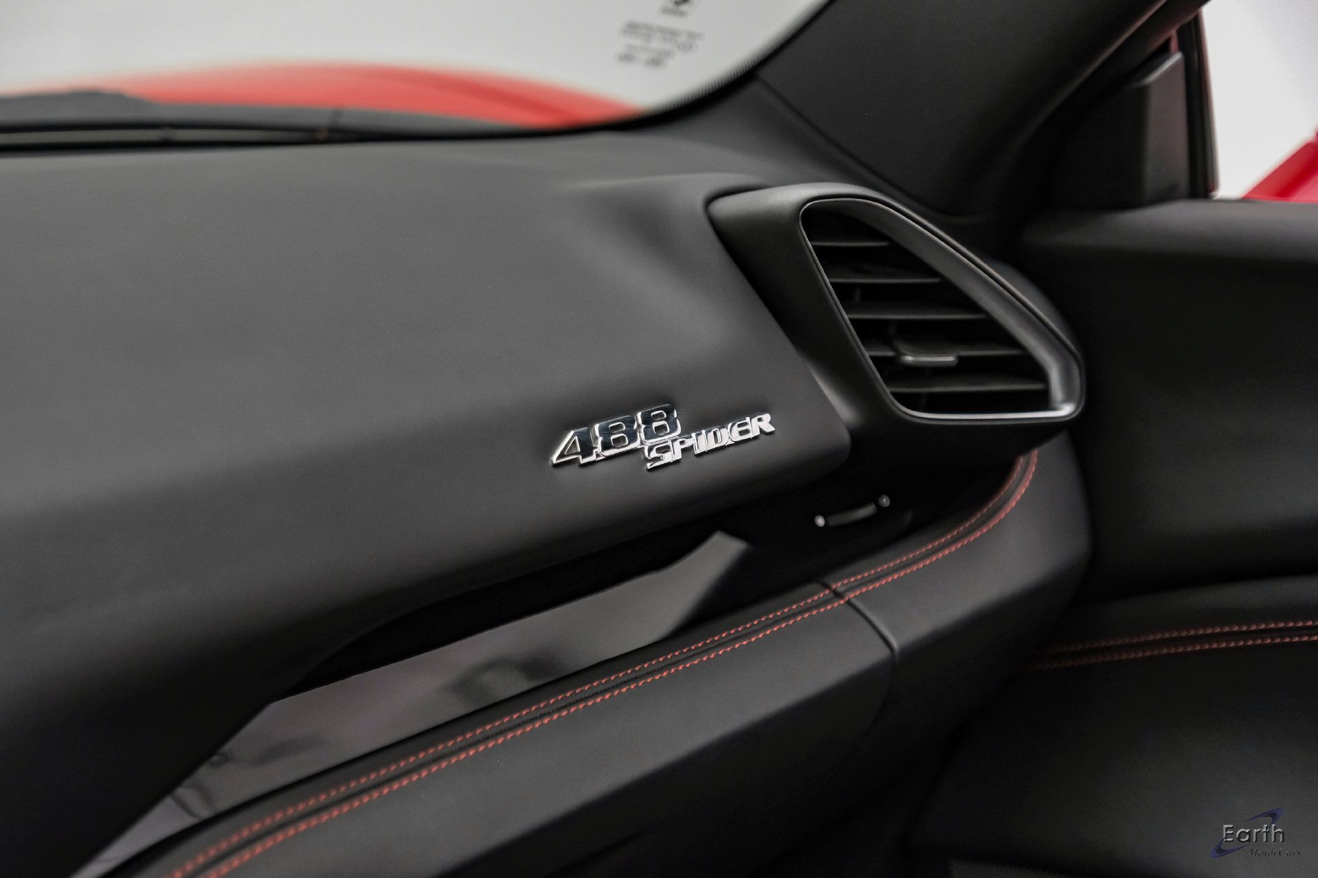 Used 2018 Ferrari 488 Spider RWD image 92