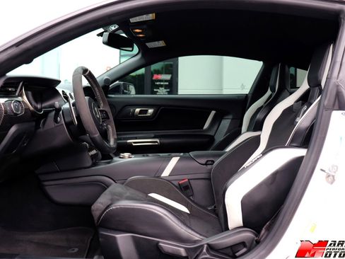 Used 2020 Ford Mustang Shelby GT500 w/ Carbon Fiber Track Pack image 26