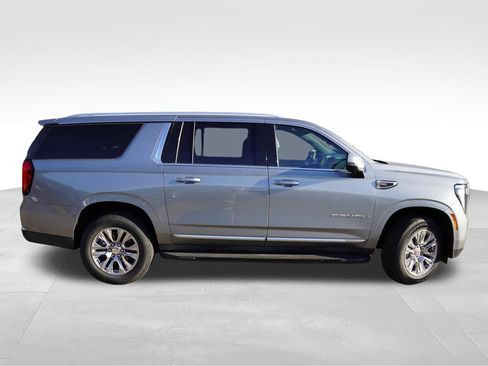 Certified 2025 GMC Yukon XL Denali AWD/4WD image 2
