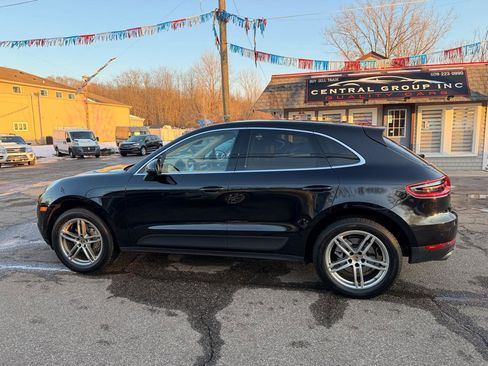 Used 2015 Porsche Macan S w/ Premium Package Plus image 3
