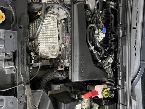 Used 2020 Nissan Rogue S FWD image 21