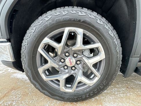 Used 2022 GMC Sierra 1500 SLT w/ SLT Premium Plus Package image 33