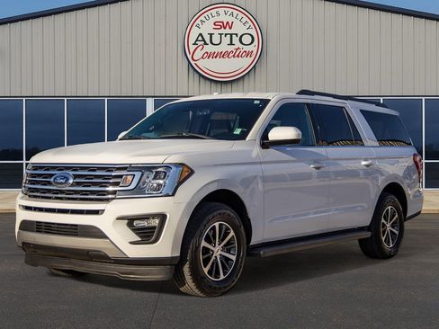 Used 2019 Ford Expedition Max XLT image 3