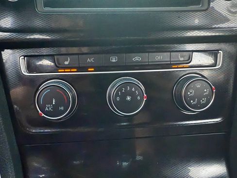 Used 2017 Volkswagen GTI S image 19