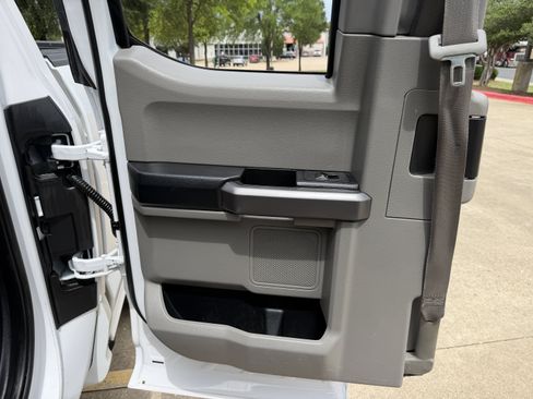 Used 2019 Ford F150 XLT w/ Equipment Group 301A Mid AWD/4WD image 16