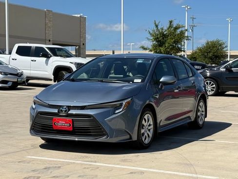 Used 2026 Toyota Corolla LE FWD image 10