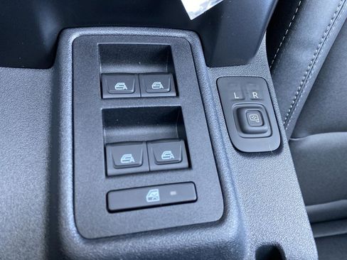 New 2025 Ford Bronco Badlands image 32