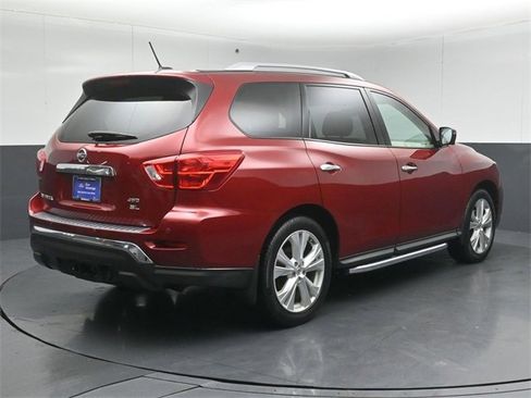 Used 2018 Nissan Pathfinder SL w/ SL Premium Package image 3