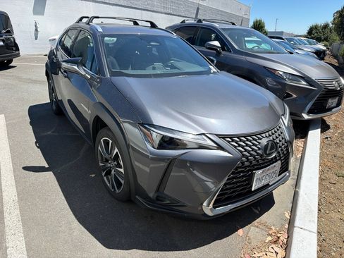 Used 2025 Lexus UX 300h FWD w/ Accessory Package (Z2) image 2