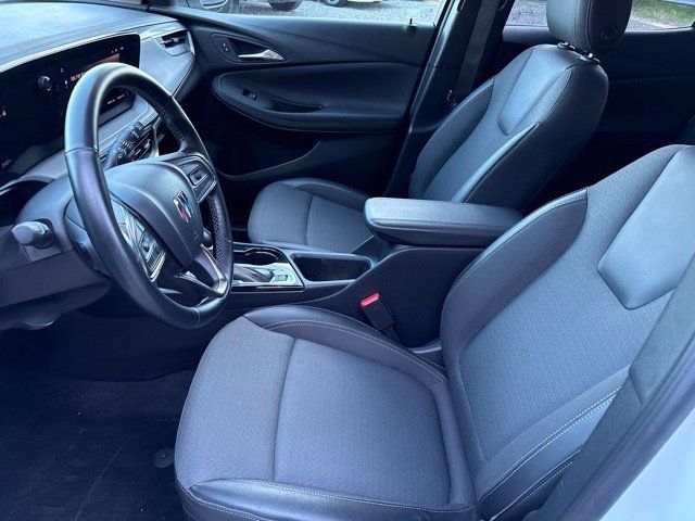 Used 2024 Buick Encore GX Preferred w/ Comfort Package AWD/4WD image 9