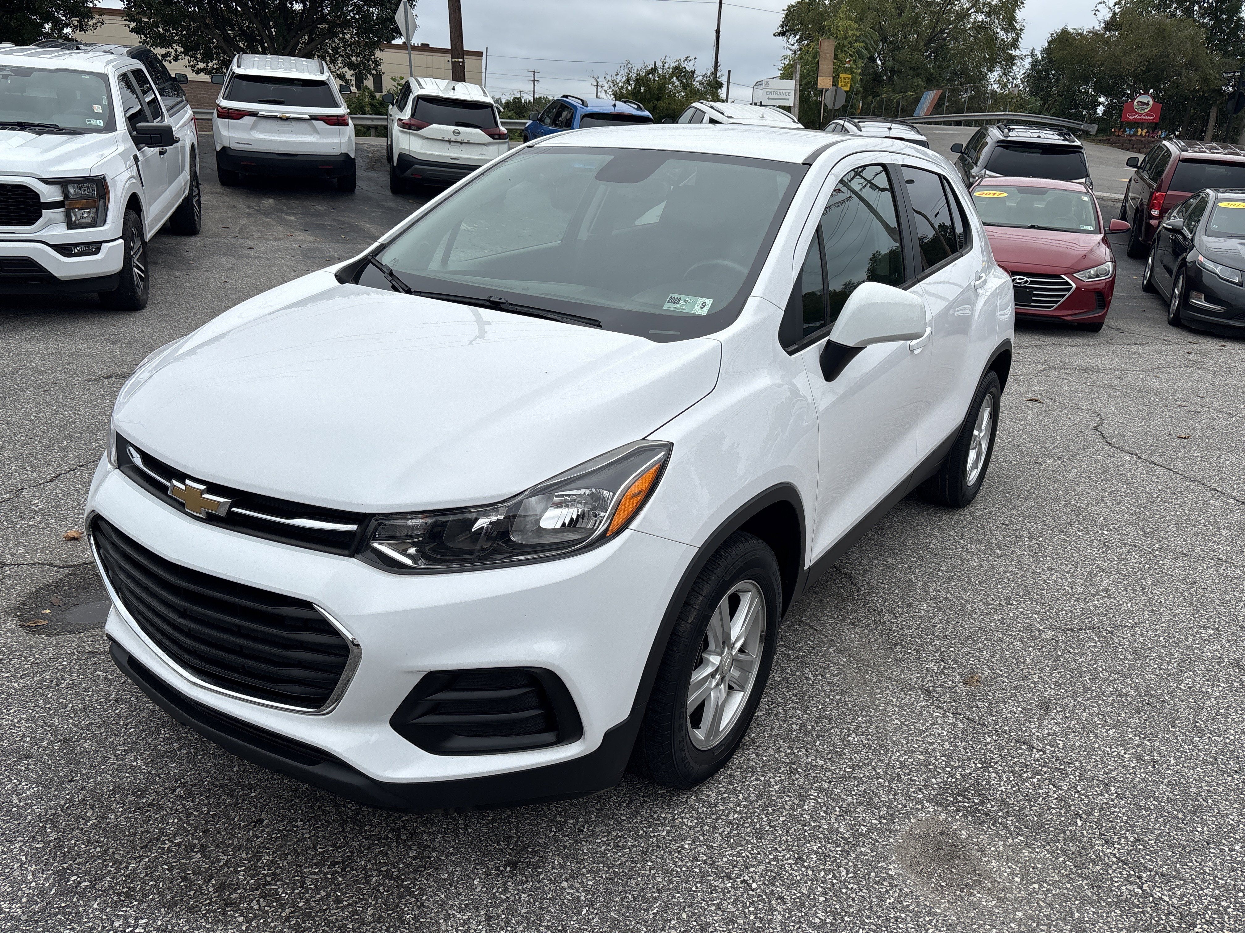 Used 2020 Chevrolet Trax LS w/ Tint and Cruise Package FWD image 1