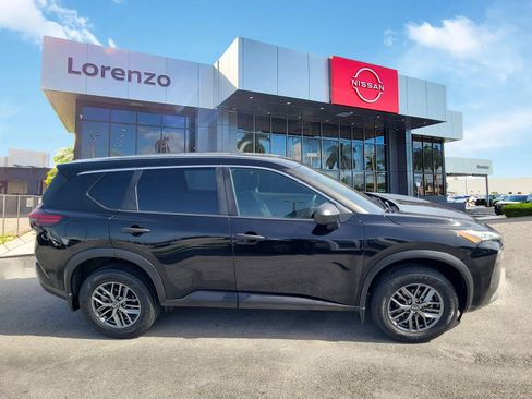 Used 2023 Nissan Rogue S FWD image 4
