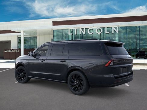 New 2025 Lincoln Navigator L Reserve w/ Jet Appearance Package image 4