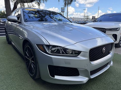 Used 2018 Jaguar XE S RWD image 3