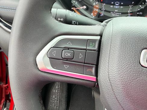 Used 2025 Jeep Compass Limited w/ Sun & Sound Group AWD/4WD image 23