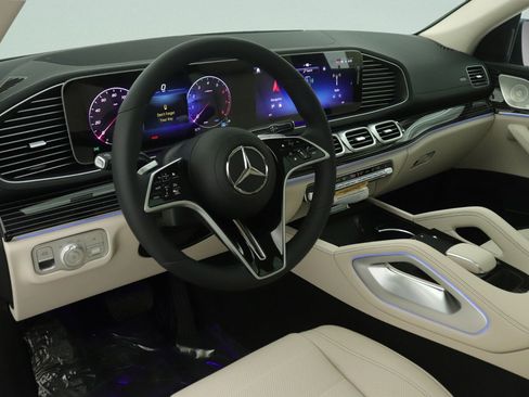 New 2026 Mercedes-Benz GLE 450 4MATIC Coupe image 4