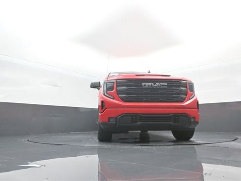 Used 2023 GMC Sierra 1500 Elevation image 23
