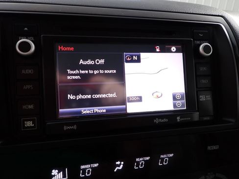 Used 2017 Toyota Sequoia Limited w/ Safety & Convenience Package AWD/4WD image 3