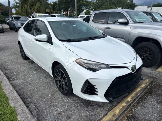 Used 2017 Toyota Corolla SE FWD image 5