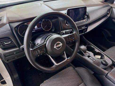 Used 2023 Nissan Rogue SV AWD/4WD image 9
