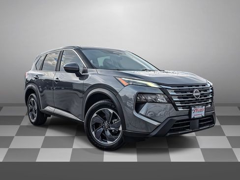 Used 2025 Nissan Rogue SV AWD/4WD image 1