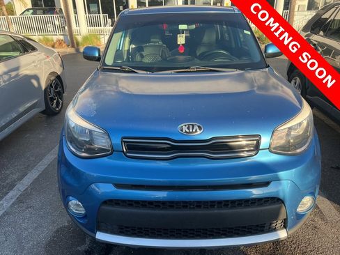 Certified 2018 Kia Soul + image 2