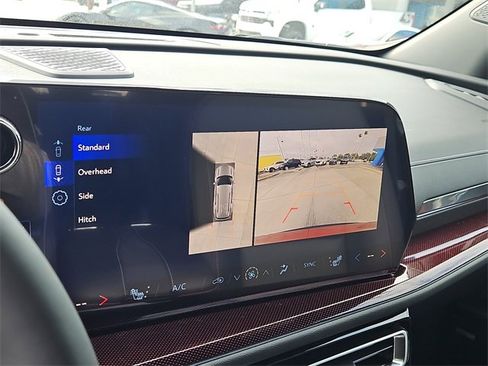 New 2026 Chevrolet Traverse Z71 w/ Enhanced Driving Package image 27