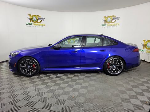 New 2026 BMW M5 w/ Carbon Package AWD/4WD image 4