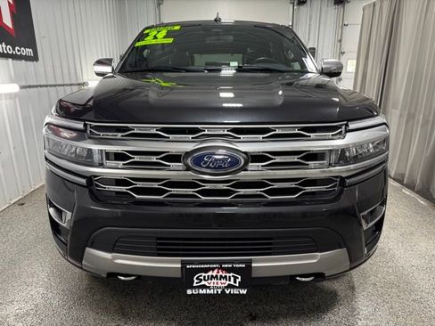 Used 2024 Ford Expedition Platinum image 2