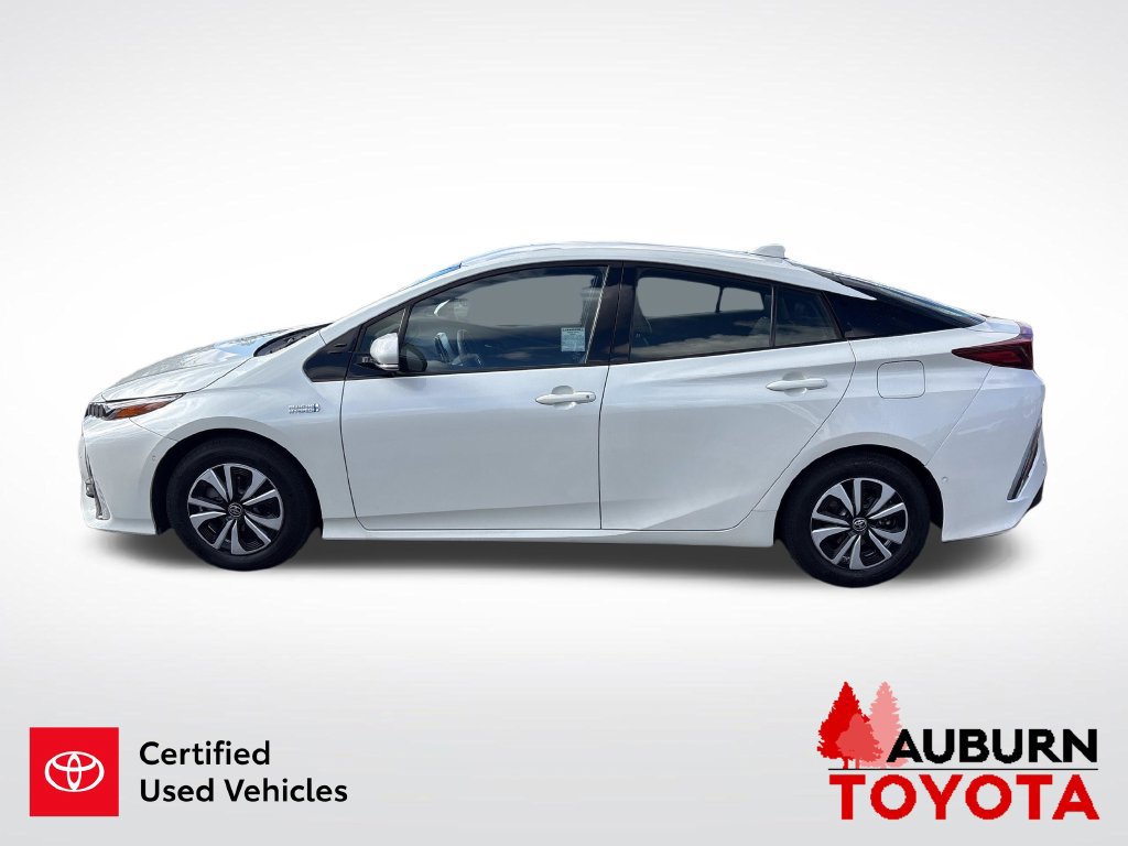 Certified 2017 Toyota Prius Prime Advanced w/ Carpet Mat Package FWD image 9