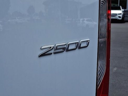 Used 2025 Mercedes-Benz Sprinter 2500 image 29