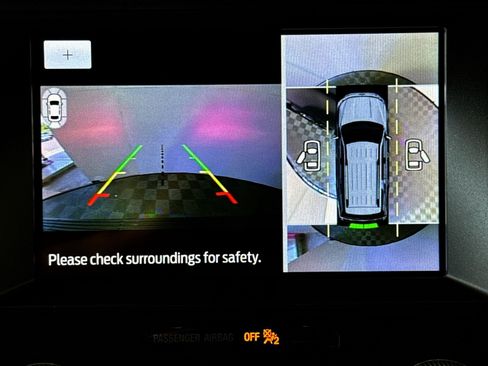 Used 2020 Ford Expedition Limited w/ Equipment Group 303A AWD/4WD image 19