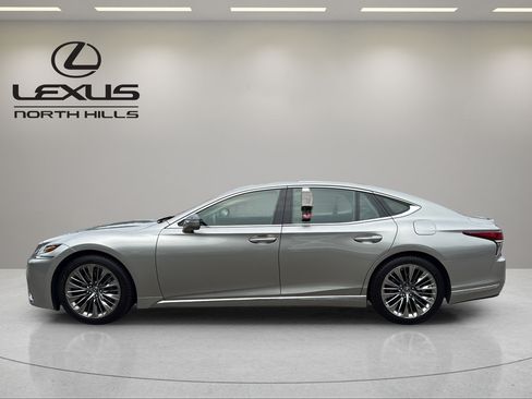 Used 2019 Lexus LS 500 AWD w/ Interior Upgrade Package image 9