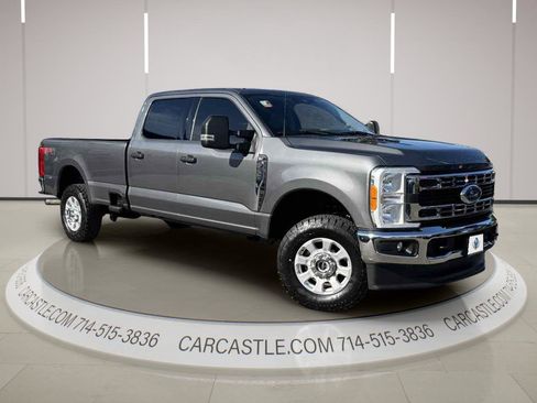 Used 2023 Ford F350 XLT w/ FX4 Off-Road Package AWD/4WD image 3