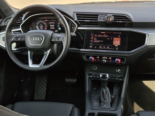 Used 2022 Audi Q3 2.0T Premium Plus w/ Premium Plus Package AWD/4WD image 13