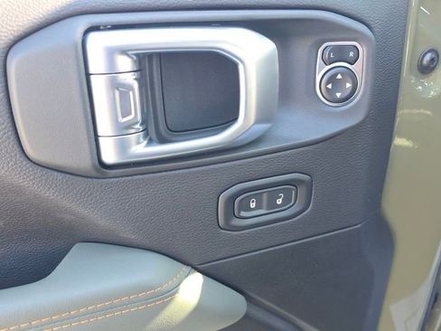 New 2026 Jeep Gladiator Mojave image 23