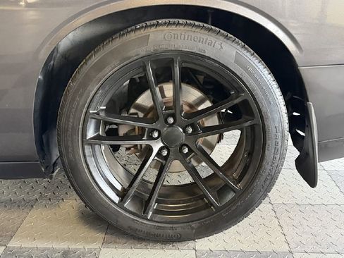 Used 2015 Dodge Challenger R/T image 27