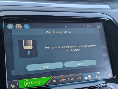 Used 2019 Chevrolet Bolt Premier w/ Infotainment Package FWD image 28