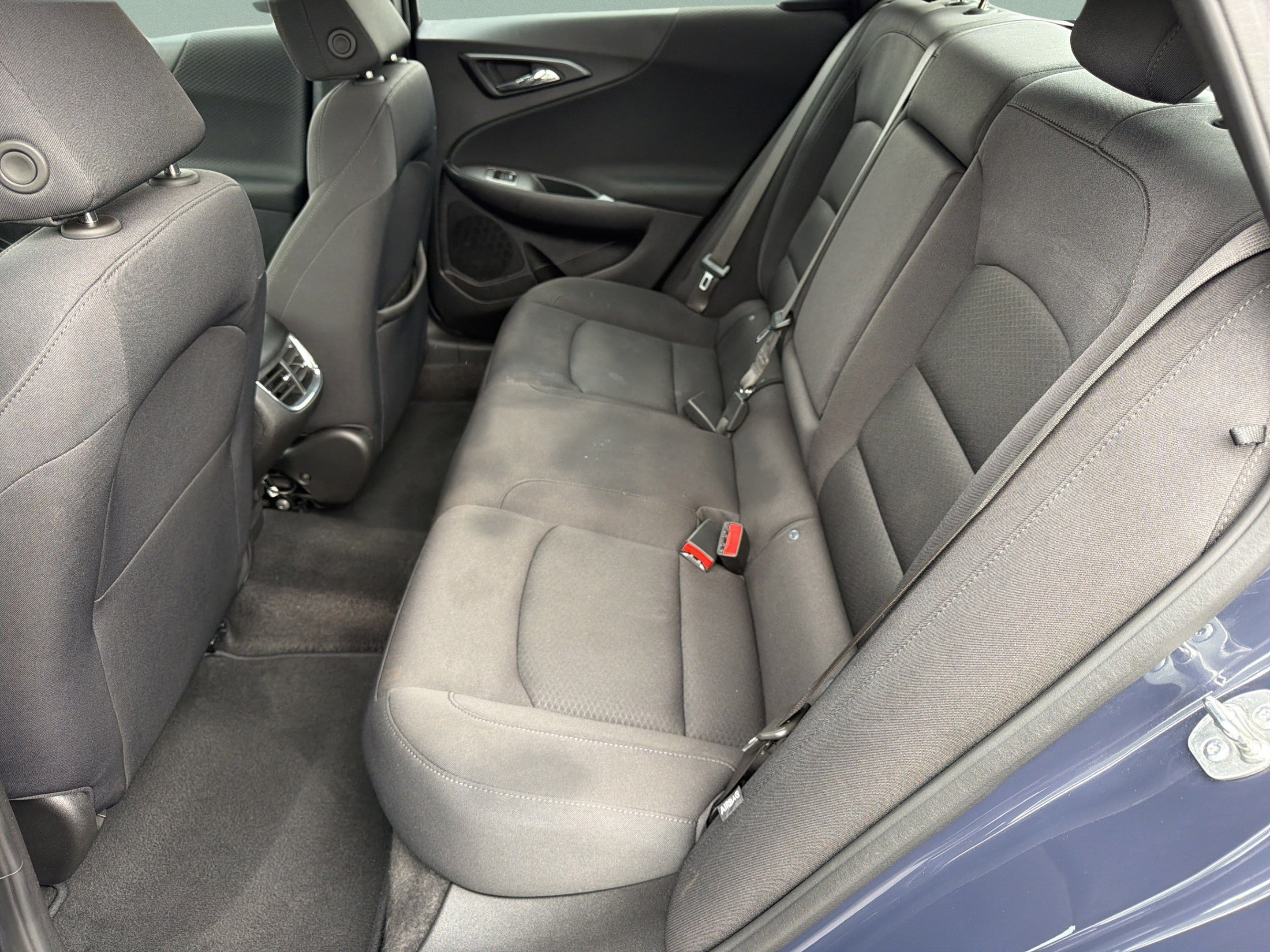 Used 2025 Chevrolet Malibu LT FWD image 31