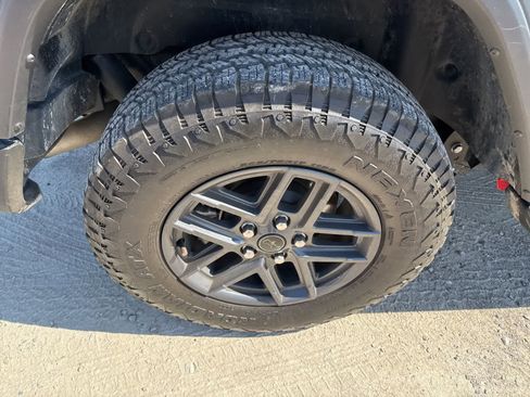 Used 2024 Jeep Wrangler Unlimited Sport AWD/4WD image 8